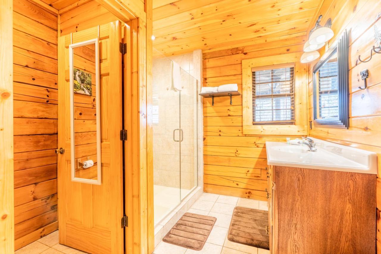 Comfort Cabin Bearway To Heaven W Private Hot Tub بيدجن فورج المظهر الخارجي الصورة