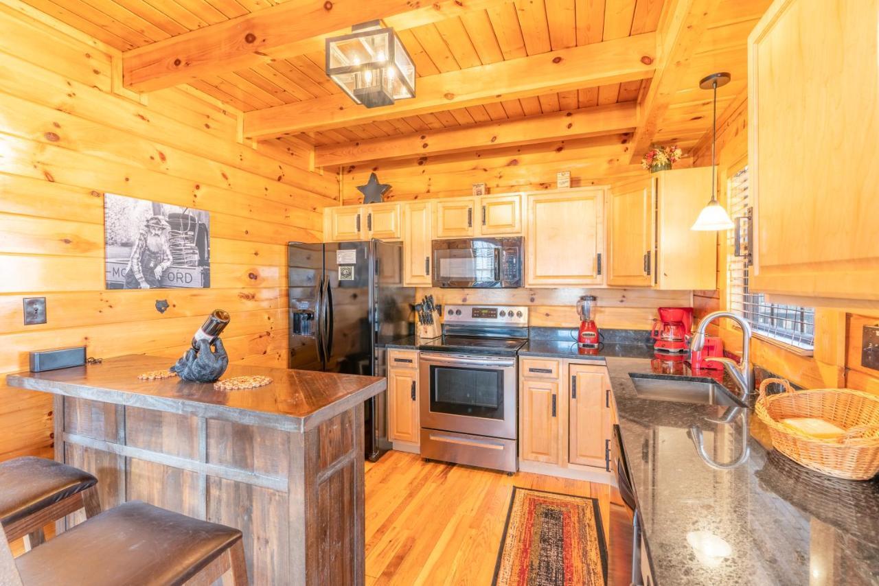 Comfort Cabin Bearway To Heaven W Private Hot Tub بيدجن فورج المظهر الخارجي الصورة