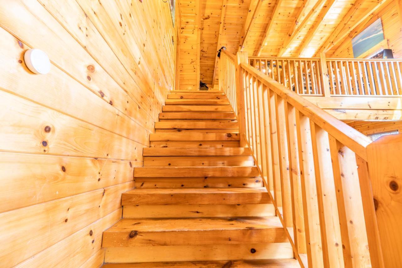 Comfort Cabin Bearway To Heaven W Private Hot Tub بيدجن فورج المظهر الخارجي الصورة